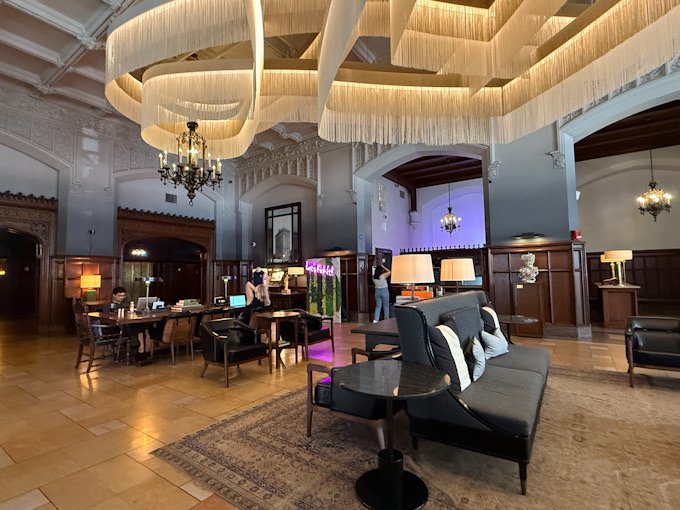 Hotel Kansas City Review – A Most Charming End To An Incredible Weekend in KC (Unbound Collection by Hyatt Hotel)